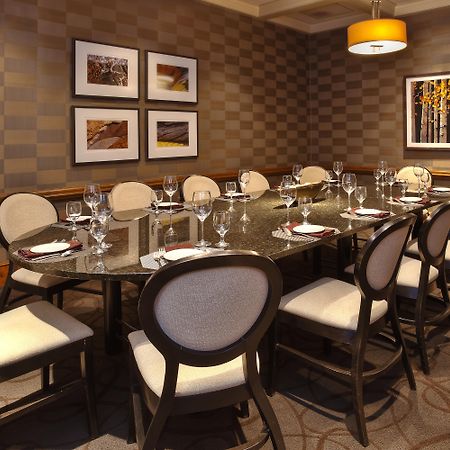 Crowne Plaza Lansing By Ihg Hotel Exterior foto