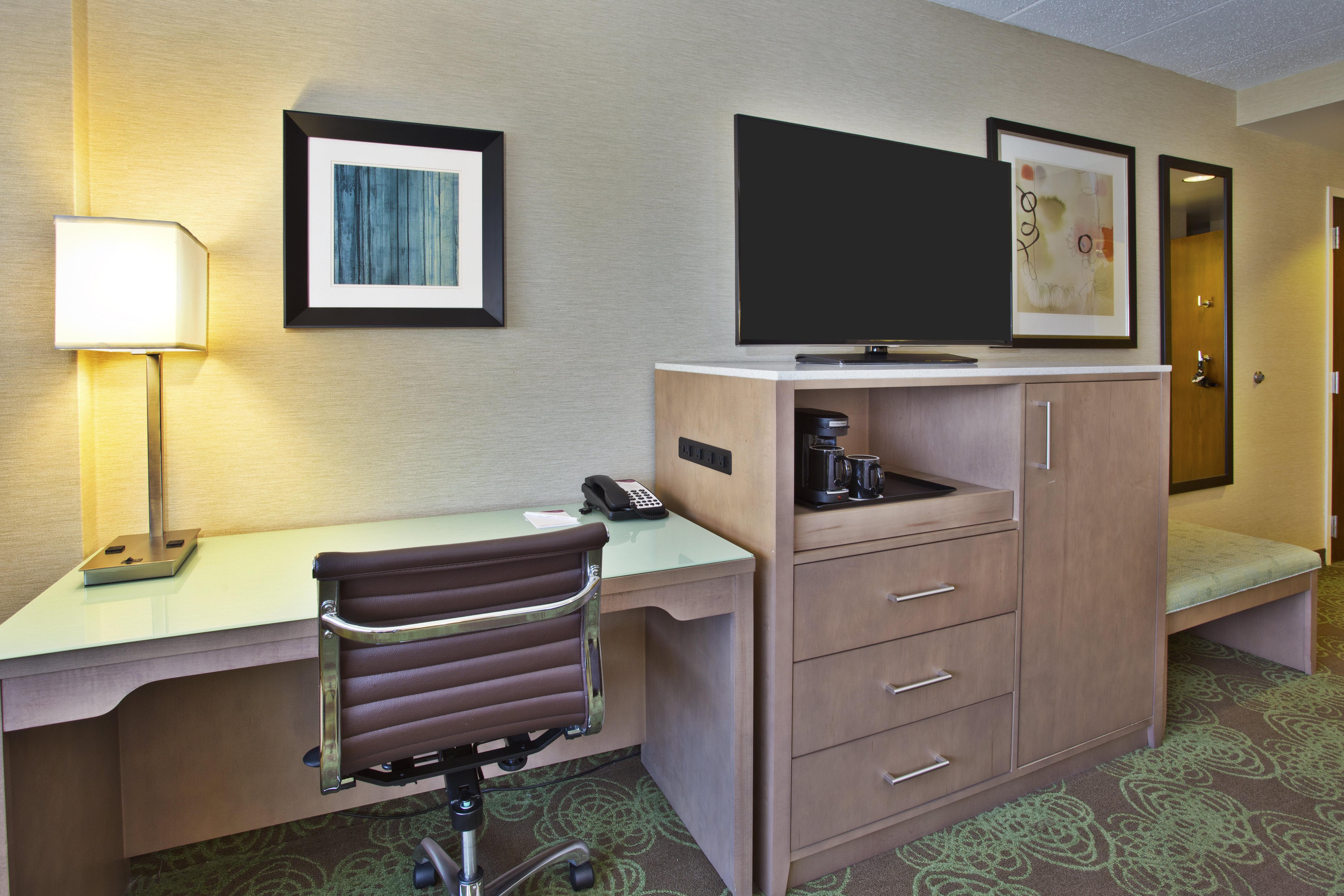 Crowne Plaza Lansing By Ihg Hotel Exterior foto