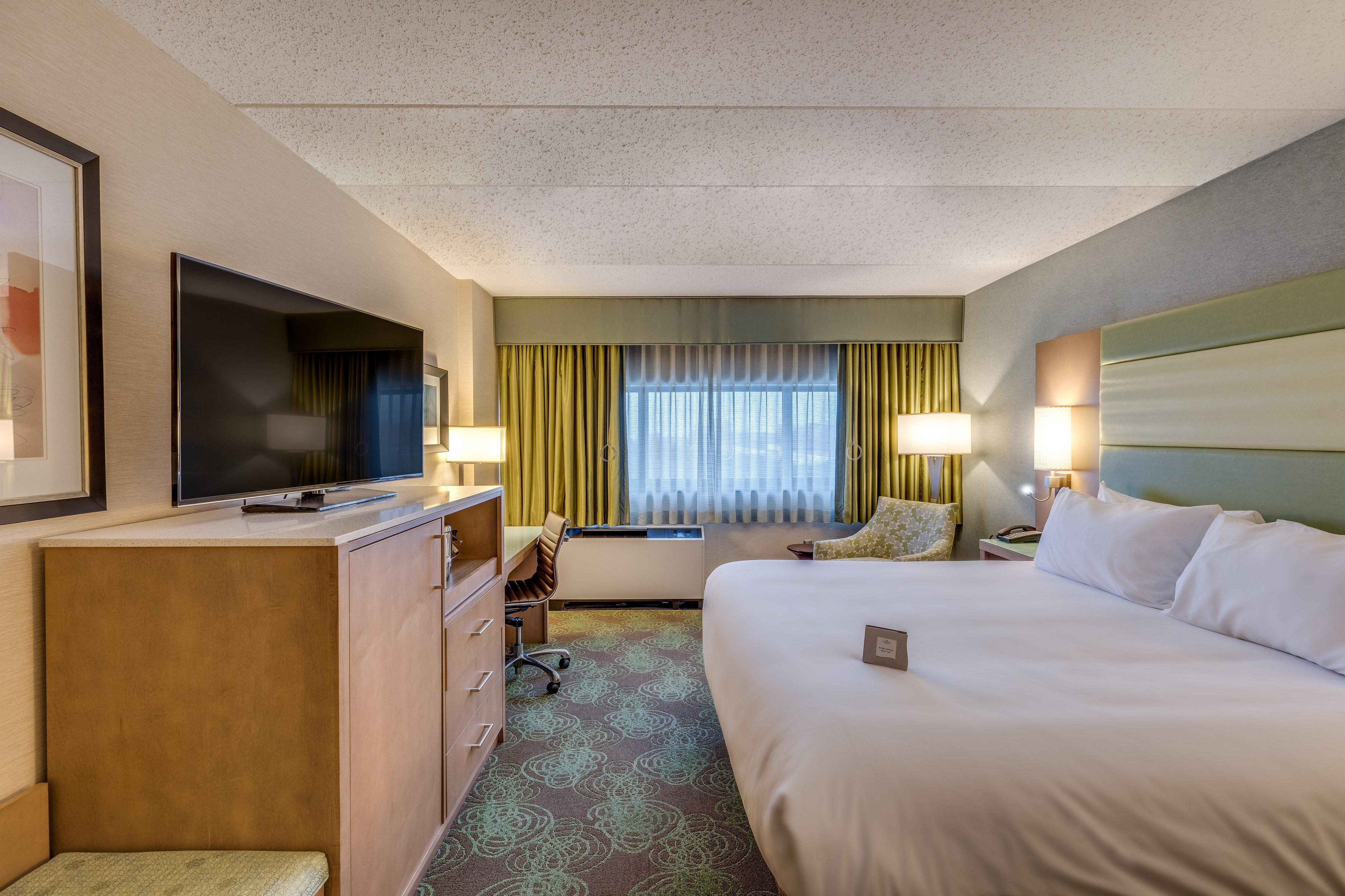 Crowne Plaza Lansing By Ihg Hotel Exterior foto