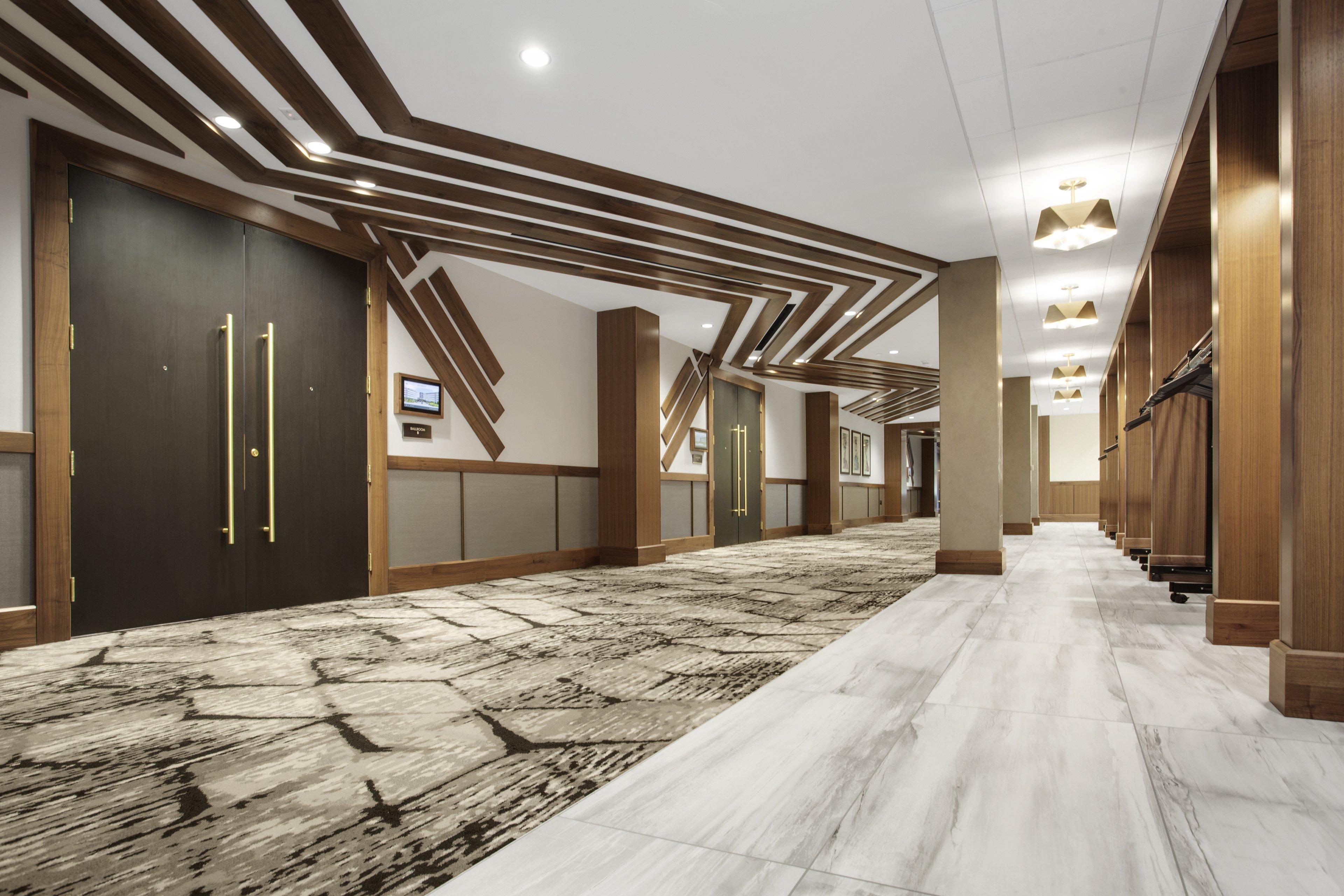 Crowne Plaza Lansing By Ihg Hotel Exterior foto