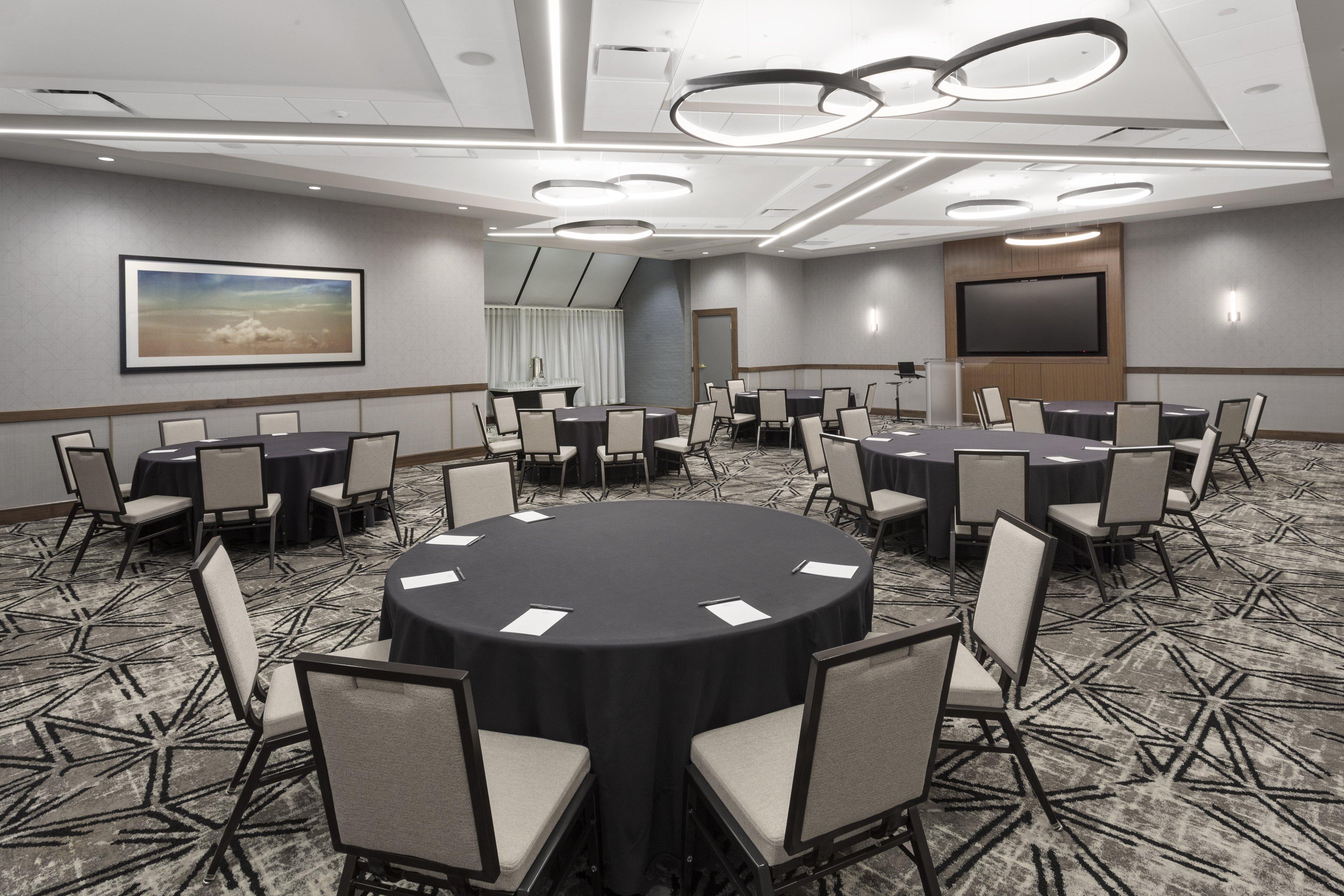 Crowne Plaza Lansing By Ihg Hotel Exterior foto