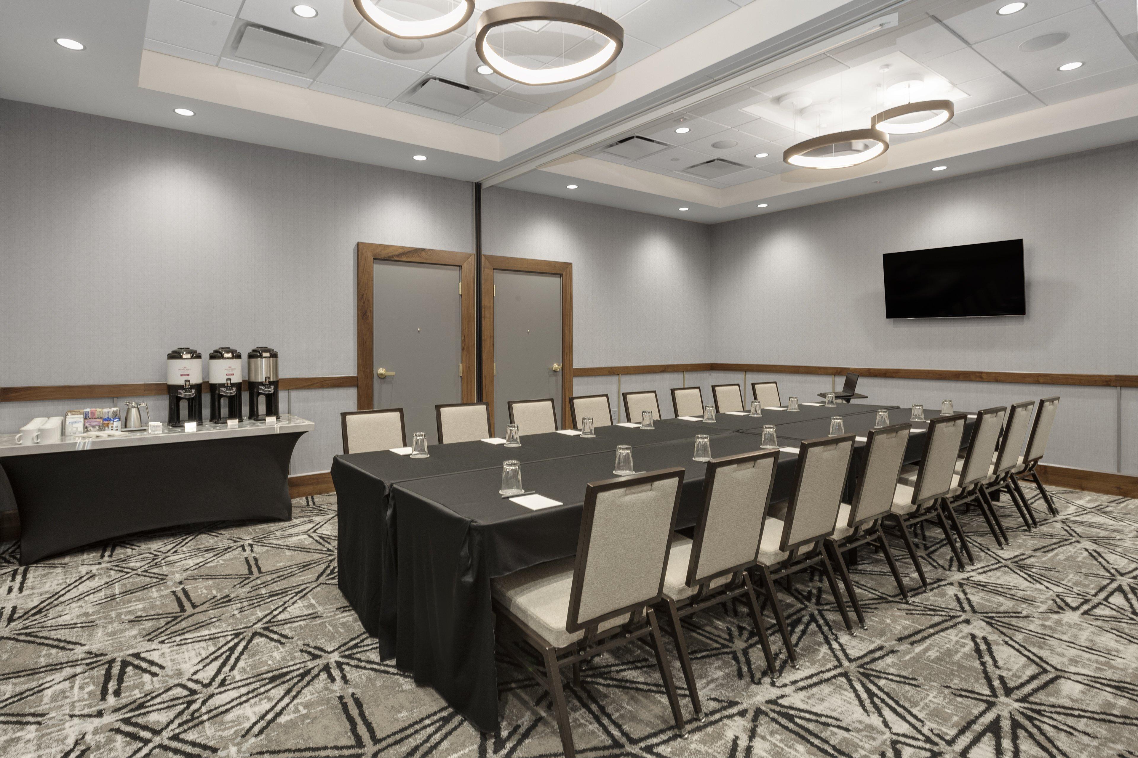 Crowne Plaza Lansing By Ihg Hotel Exterior foto